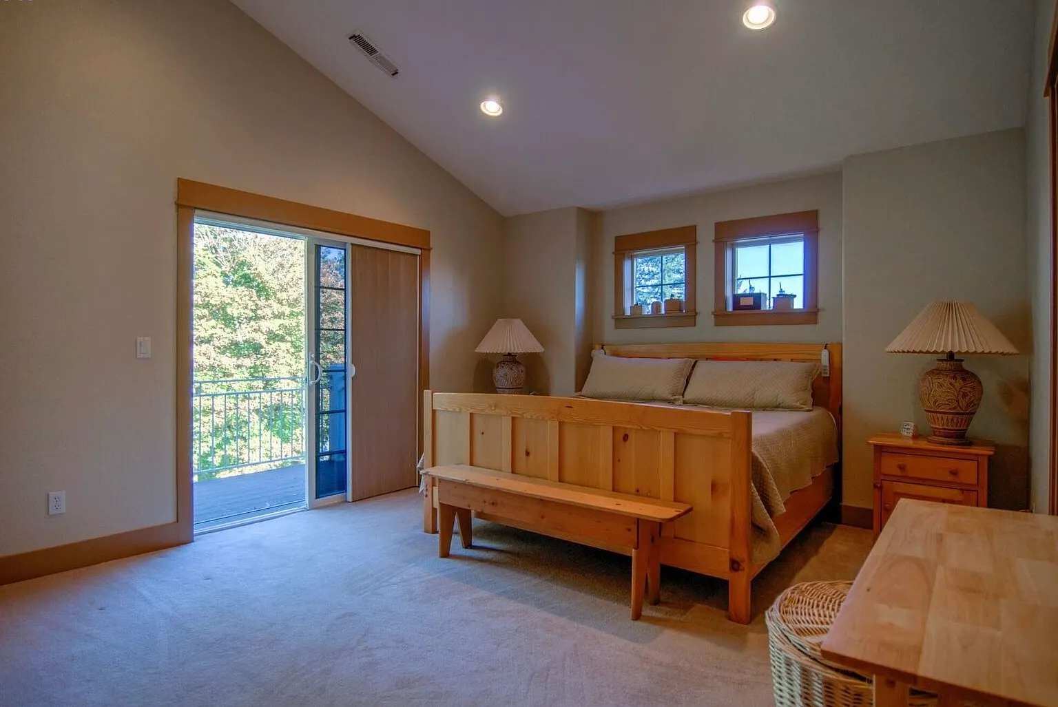 3 bed, 2538 sqft, $2,950 — Photo 4