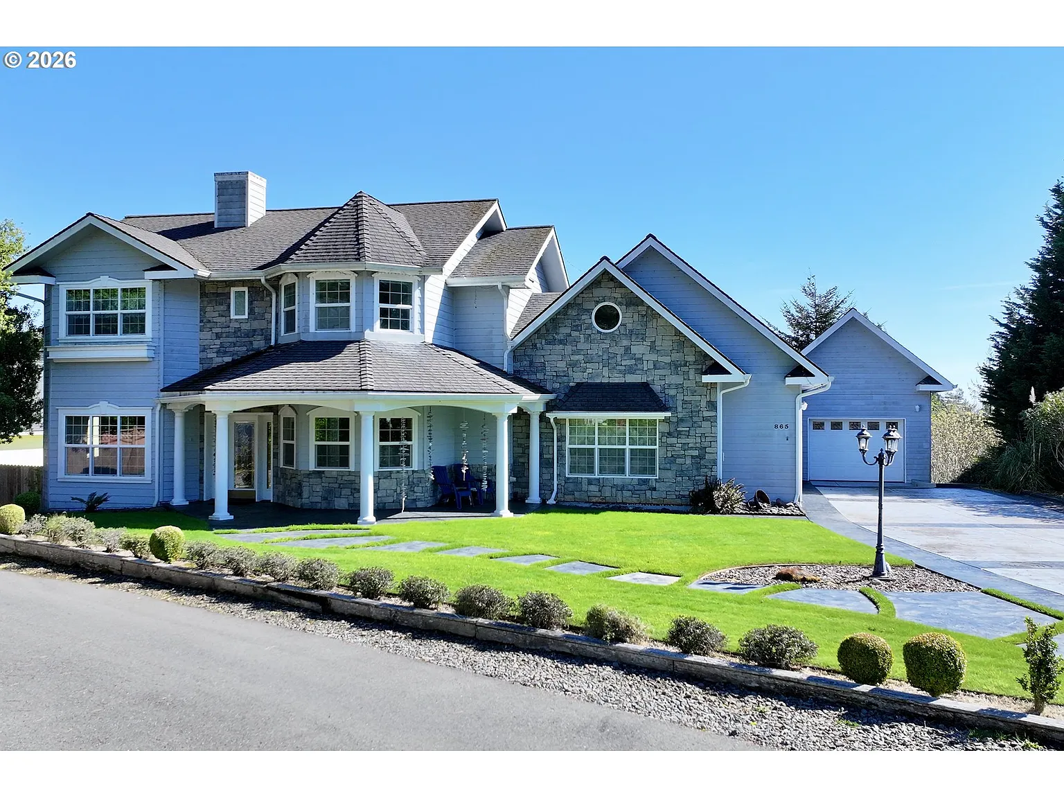865 Jodee Ln photo 1