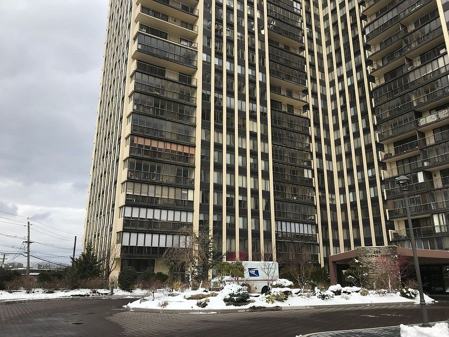 1st image of 300 Winston Dr APT 122