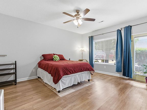 3rd image of 1115 Kennesaw Ridge Rd APT 102