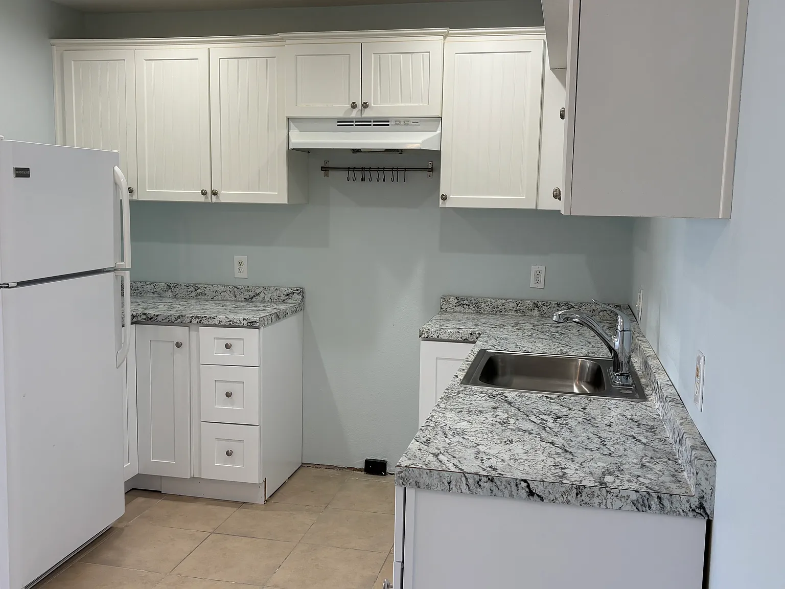 2 bed, 1100 sqft, $2,450 — Photo 4