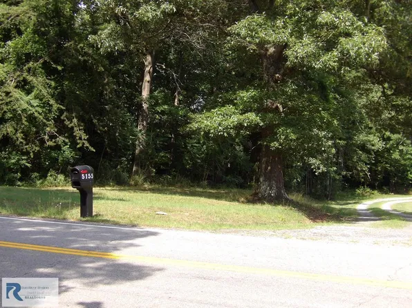 5155 Axton Rd, Axton, VA 24054