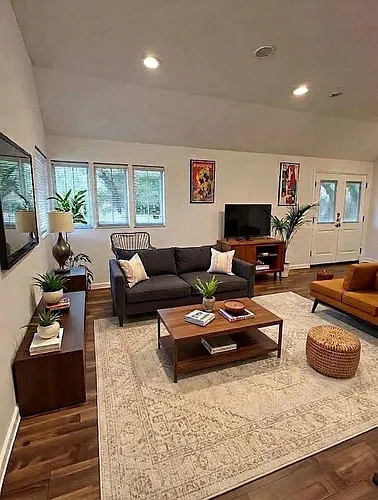 1654 Skyline Dr #1 Photo 1