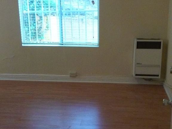 3rd image of 150 Douglas St APT 02