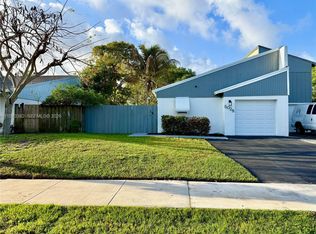 5028 NW 6th St, Delray Beach, FL 33445