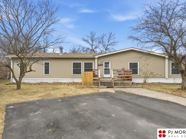 15174 D Plz #35, Omaha, NE 68144