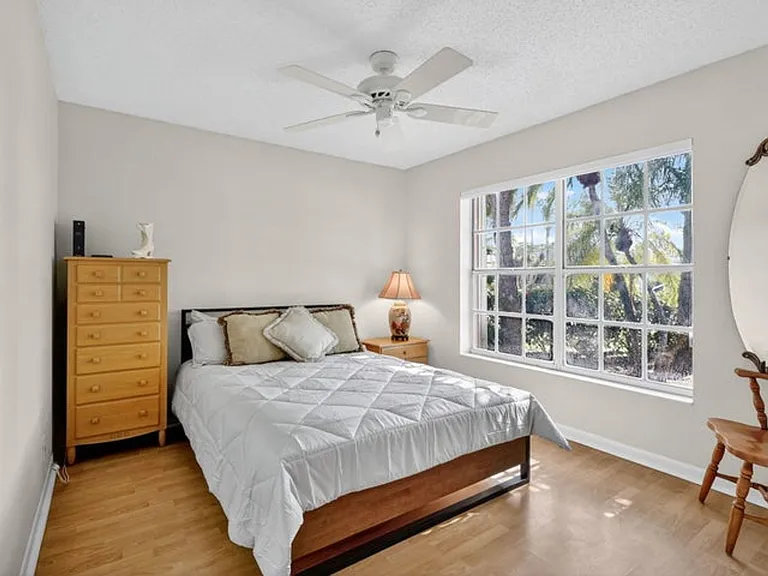 1520 S Club Dr — Photo 9
