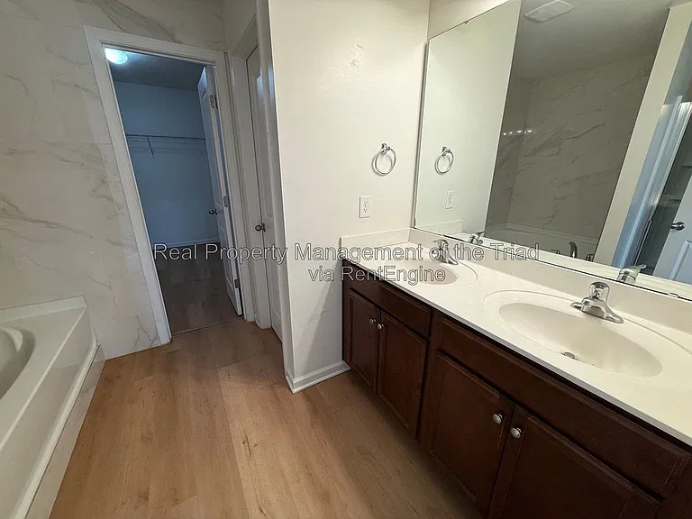 1759 Waverley Oak Dr — Photo 17