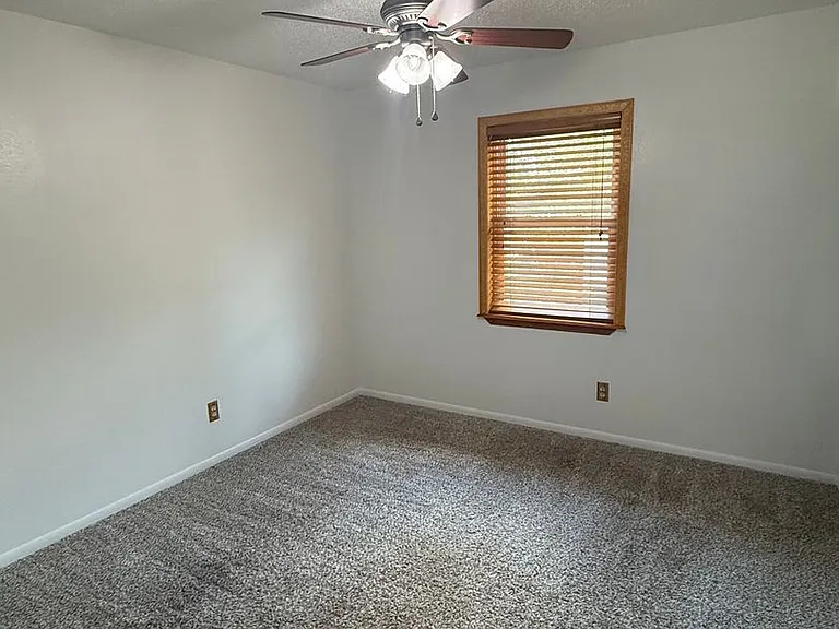 1001 Traci Dr — Photo 7
