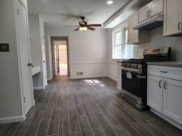 14301 Ansted Rd — Photo 4