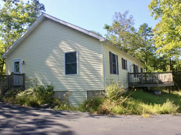 105 Addis Drive, Kerhonkson, NY 12446