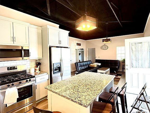 4th image of 10352 Fig Rd
