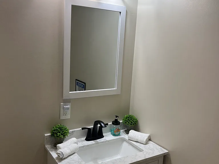 714 Winston Dr — Photo 15