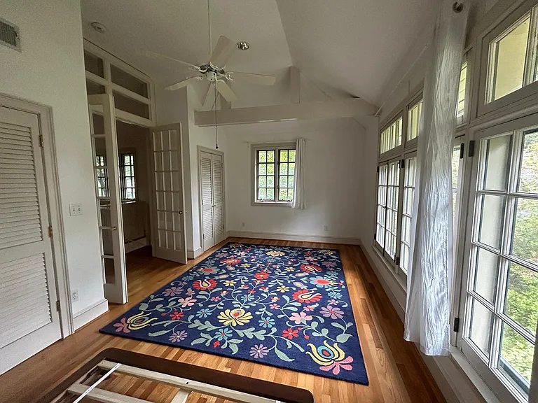 81 Spruce St NE — Photo 15