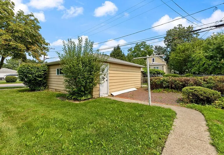 4201 Prairie Ave — Photo 31