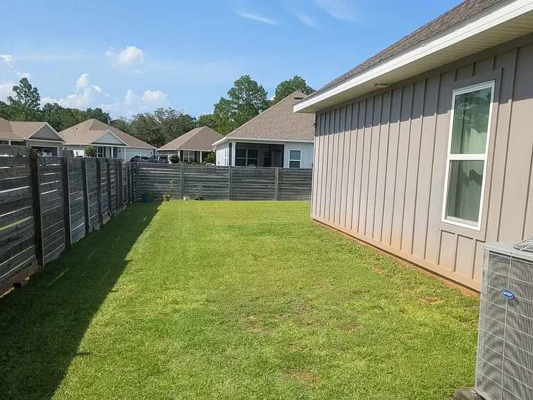 12514 Windsor Dr — Photo 22