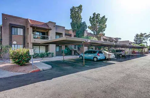 Catalina Apartments - 117 — Photo 14