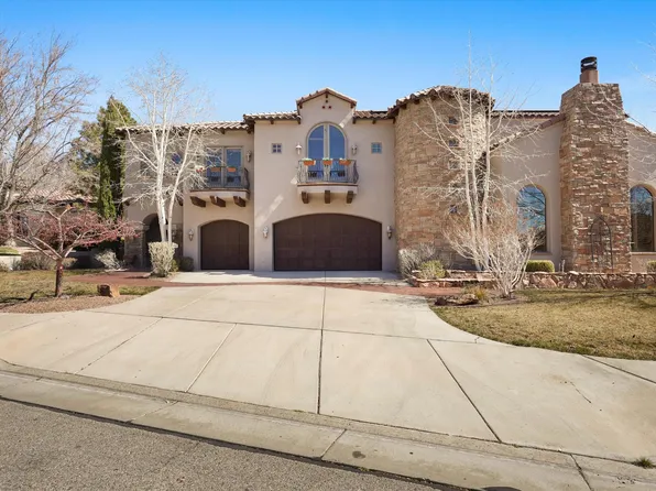 8820 Gypsy Dr NE, Albuquerque, NM 87122