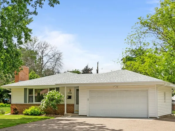 9324 Oakland Ave S, Bloomington, MN 55420