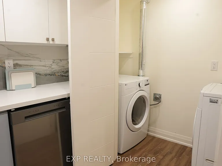 1167 Bancroft Dr #BASEMENT — Photo 11