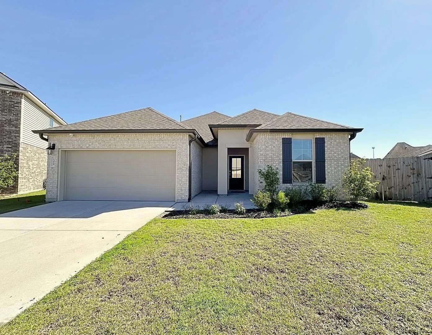 Beautiful 3-Bedroom Home in a Desirable Baton Rouge Community — Photo 1