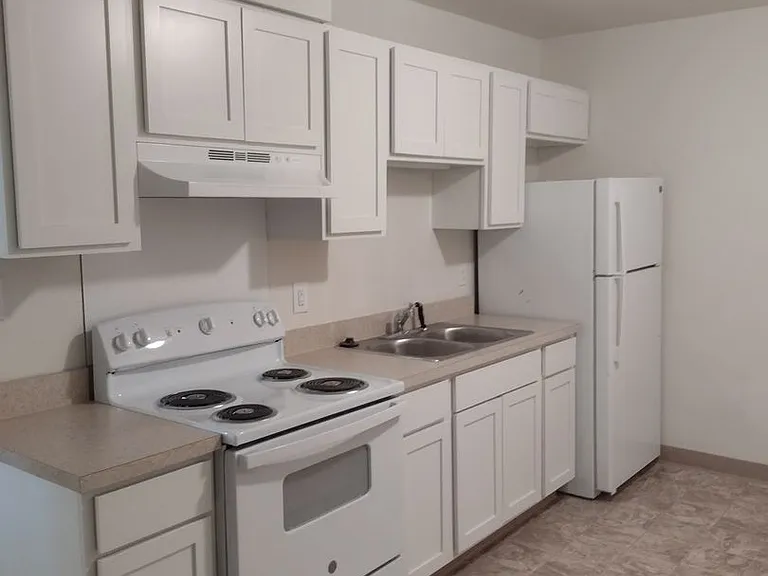 5044 N McKinley Rd — Photo 1