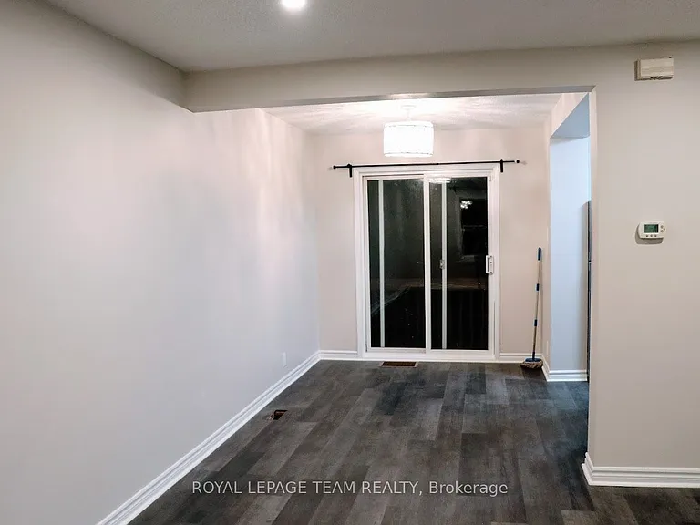 1220 Dorchester Ave — Photo 4