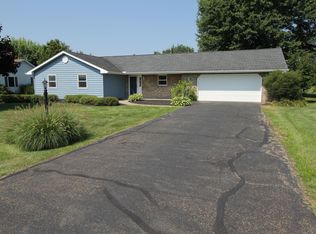 6055 Southview Dr, Nashport, OH 43830