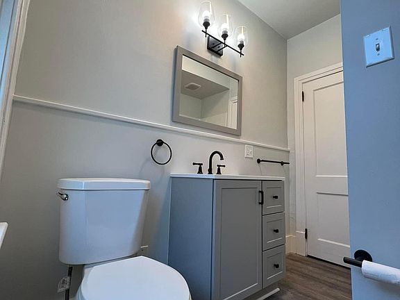 Another view of bathroom
