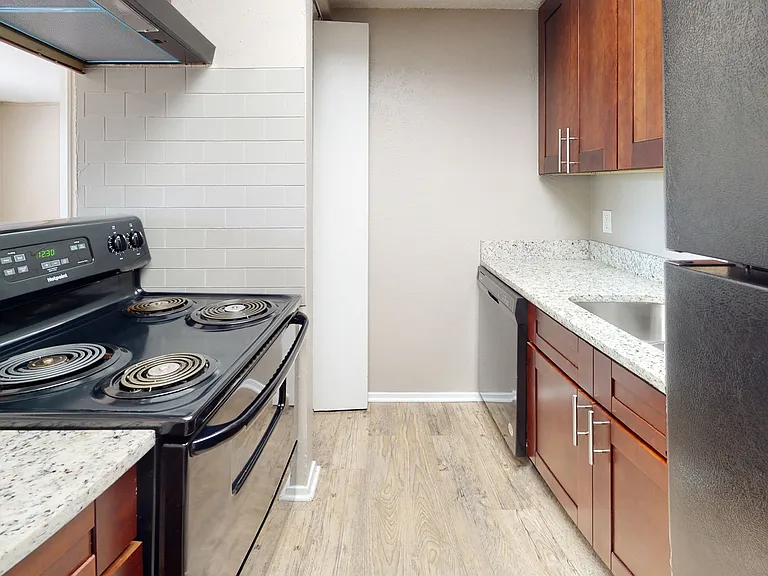 Addison Apartments at the Park — Photo 158