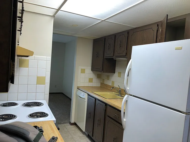 287 S Williams St — Photo 3