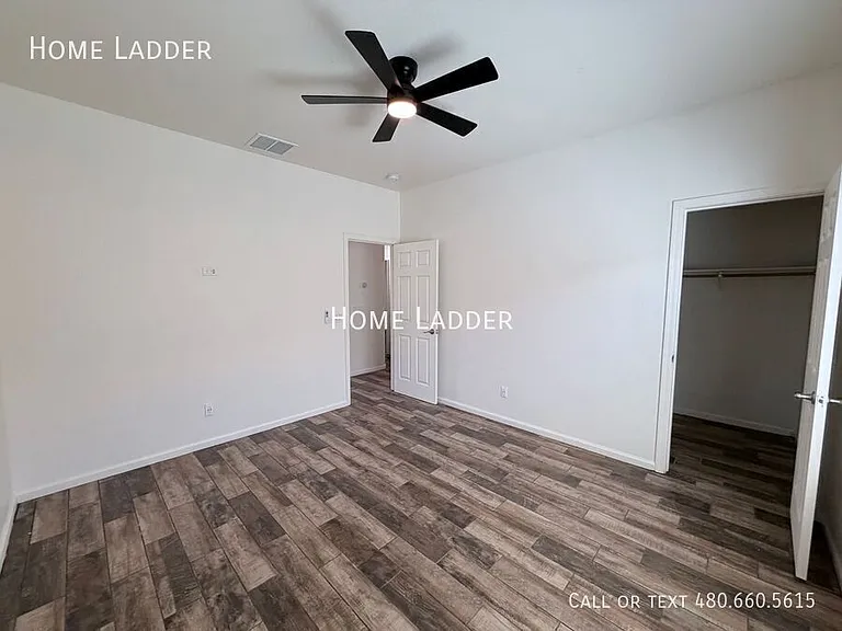 915 E Gold Dust Way — Photo 16