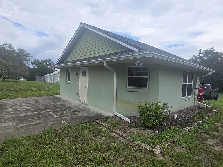 21545 Lake Seneca Rd — Photo 3