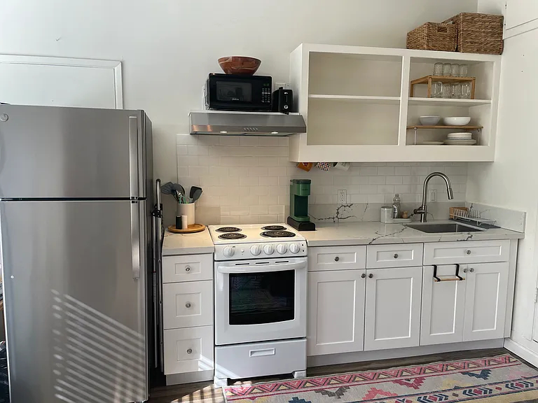 2247 Brant St #7 — Photo 4