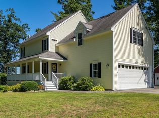 49 W Shore Rd, Merrimac, MA 01860