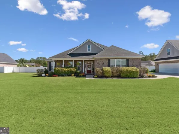 121 Stadium Dr, Guyton, GA 31312