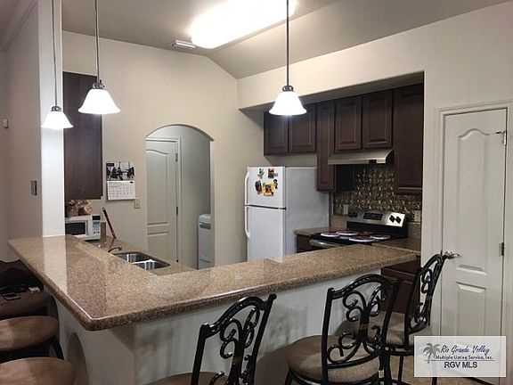 2nd image of 3417 Beacon Ct
