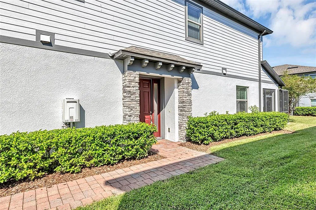 3 bed, 2.5 bath, 1724 sqft, $2,500 — Photo 1