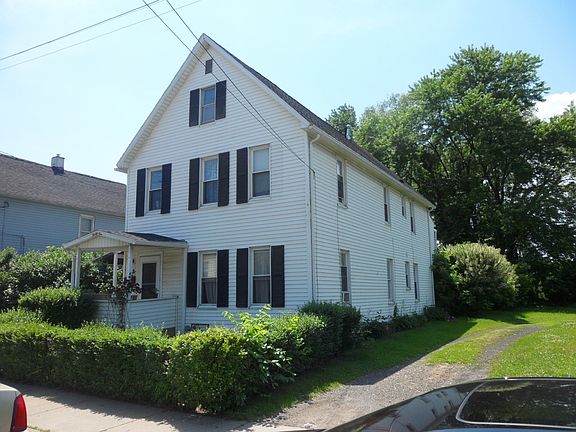 3rd image of 39 Whitney Ave
