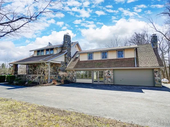 1850 Bartley Rd, Dayton, OH 45414