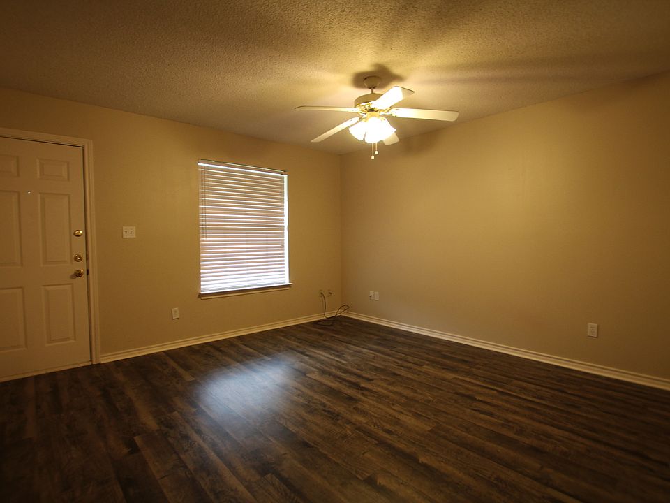 Echo Glen Duplex SERIES 117 1605216054 Echo Glen Dr Tyler TX Zillow