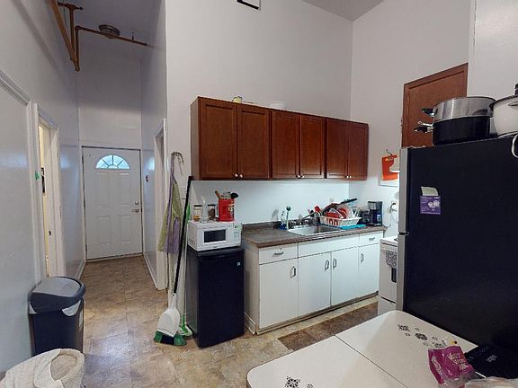 3rd image of 5720 South St #2