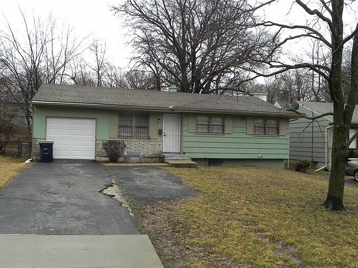 1st image of 8217 Flora Ave