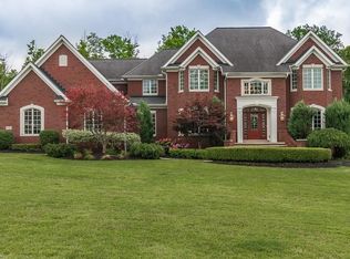 10464 Stone Ridge Dr, Kirtland, OH