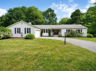 93 Wyndward Rd, Longmeadow, MA 01106