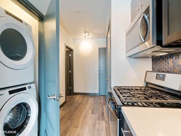 2101 S Wabash Ave #407