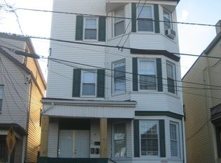 17 Winans Ave, Newark, NJ 07108