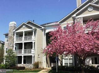 1716 Lake Shore Crest Dr APT 11, Reston, VA 20190