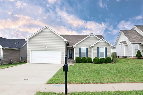 3748 Cindy Jo Dr N Photo 1