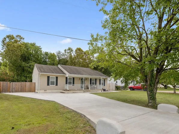 2038 Dewey Dr, Stafford, VA 22554